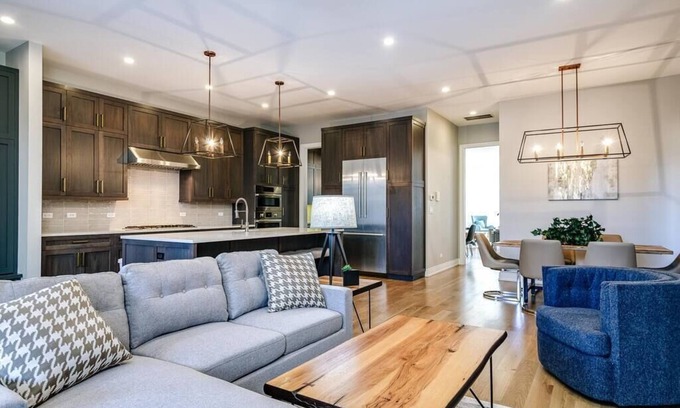 Near West Side Apartment | Immaculate Brand New Condo Downtown!