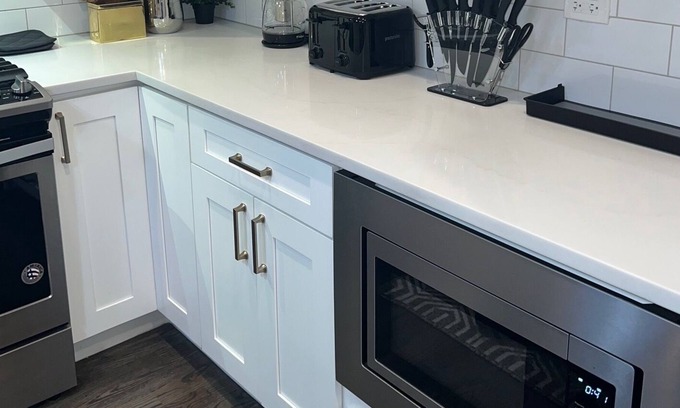 Grand Boulevard Condo | Metropolitan Gem: Stylish Condo with Proximity to Downtown