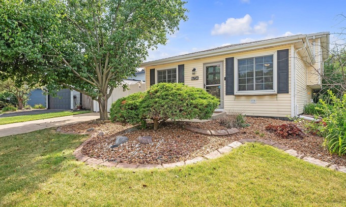 Orland Hills House | NEW! Modern Retreat with Private Pool & Yard