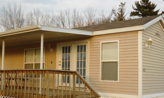 Amboy Resort | O'Connell's Yogi Bear Park Model 30