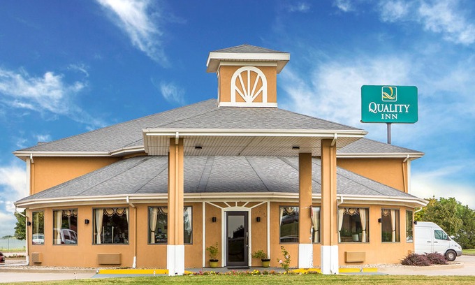 Morton Hotel | Quality Inn Morton