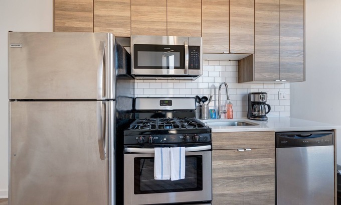 River West Apartment | River West, Second Floor Chicago by 747 Lofts