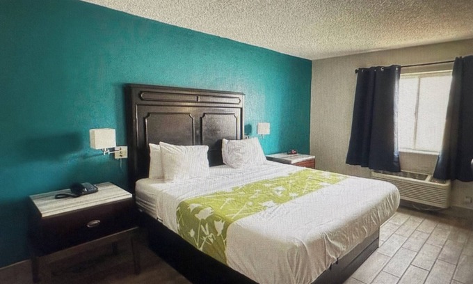 Bloomington Hotel | Rodeway Inn