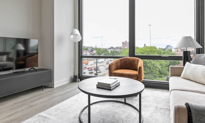 River West Apartment | Sleek River West 1BR w/ Rooftop & Gym, steps to Blue Line, by Blueground