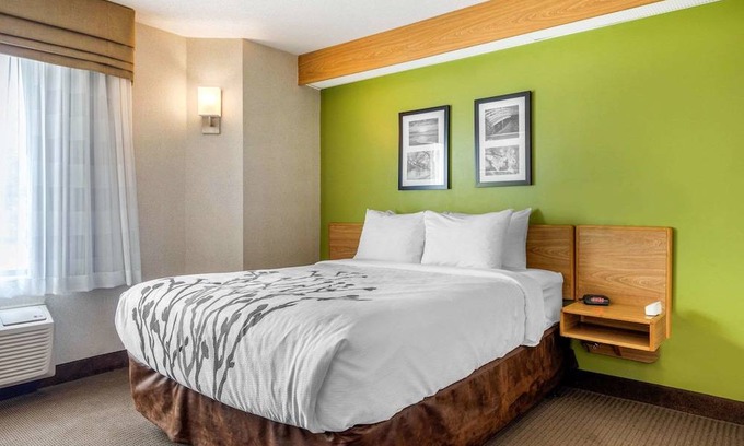 Lake Bluff Hotel | Sleep Inn near Great Lakes Naval Base