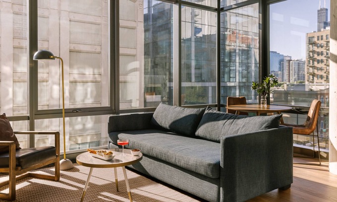 South Loop Apartment | Sonder South Wabash | One-Bedroom Apartment