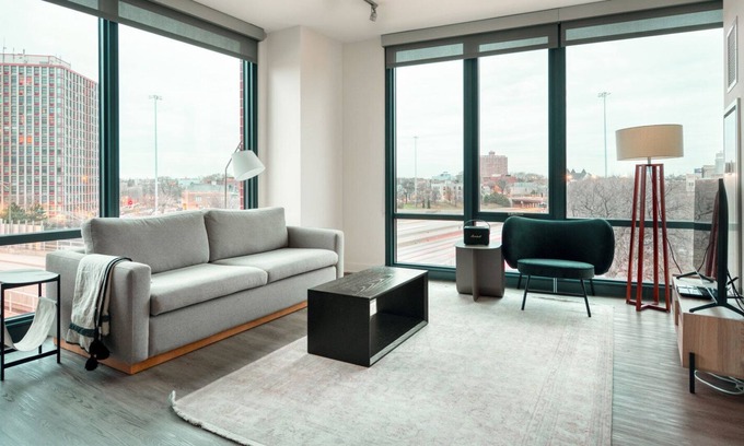 River West Apartment | Sunny River West 1BR w/ Rooftop & Gym, steps to Blue Line, by Blueground