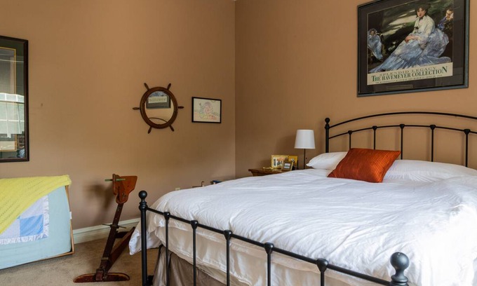 Springfield Resort | Private room ∙ 3 guests