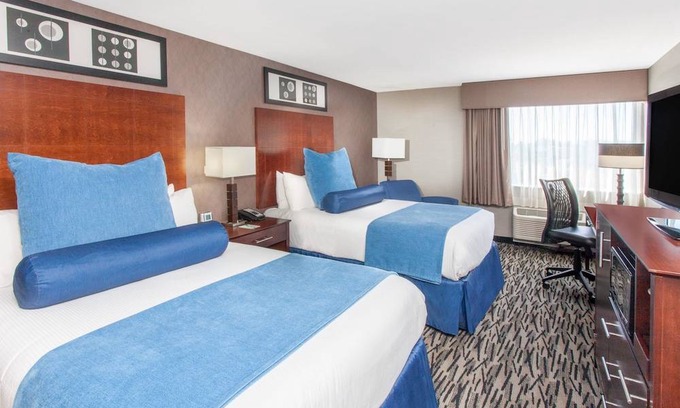Elk Grove Village Hotel | Wyndham Garden Elk Grove Village/O'Hare