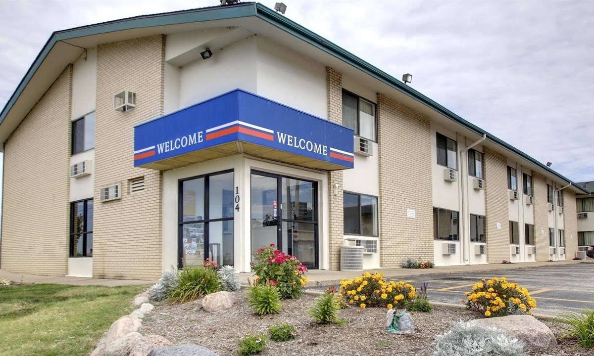 East Peoria Hotel | Americas Best Value Inn East Peoria