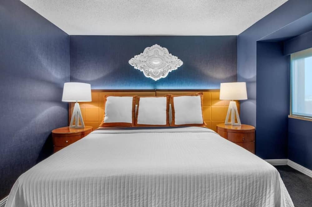 Streeterville House | 2 Connecting Suites at a 4.5⭐️ Hotel