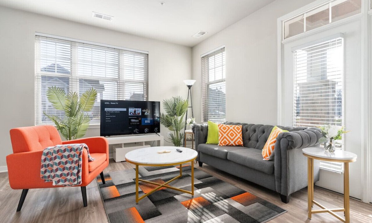 West Dundee Apartment | Corporate Housing by MGM