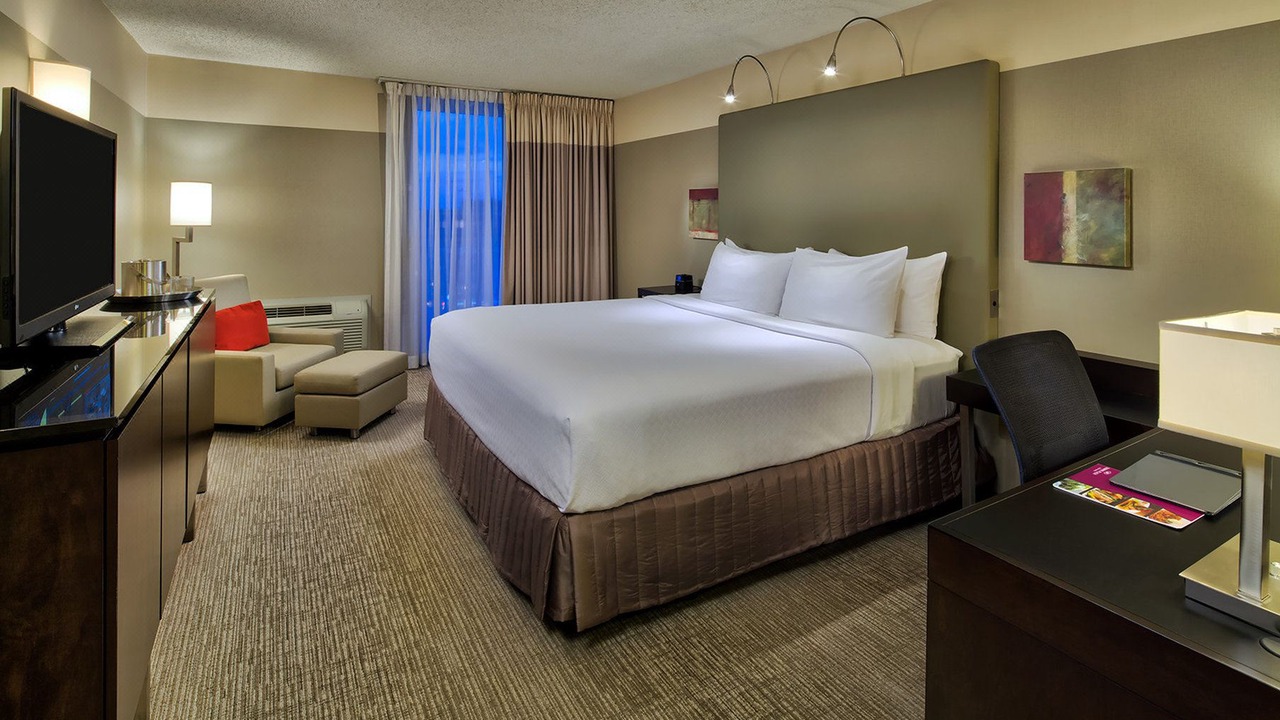 Photo of Bedroom in Greektown