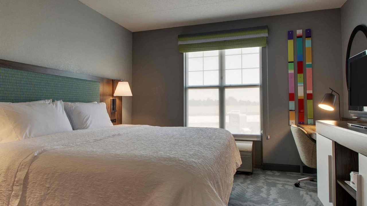 Photo of Bedroom in Aurora