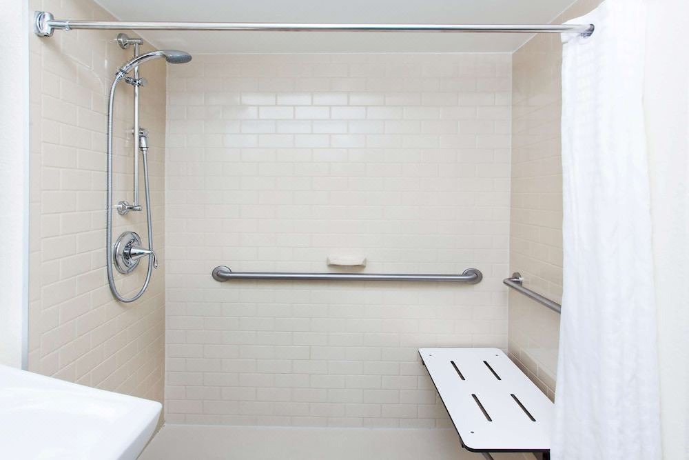 Photo of Bathroom in Waukegan