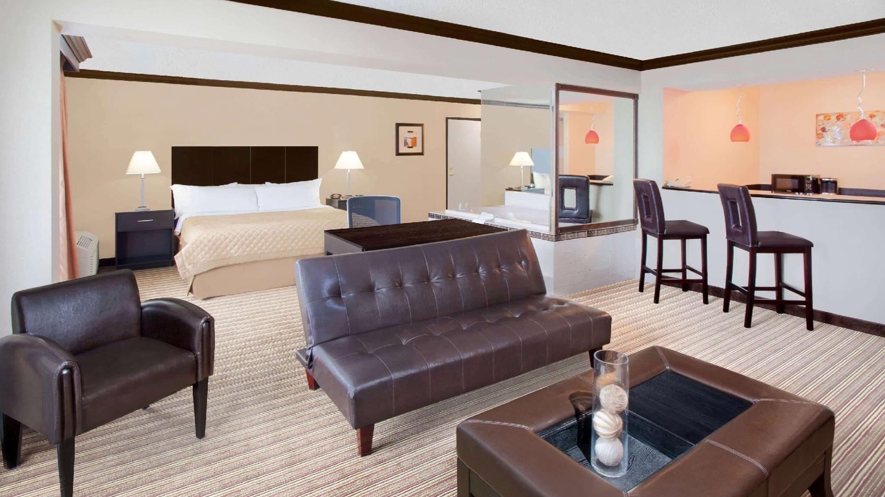 Photo of Livingroom in Schaumburg