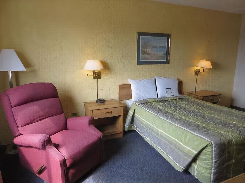 Photo of Bedroom in Elk Grove Village