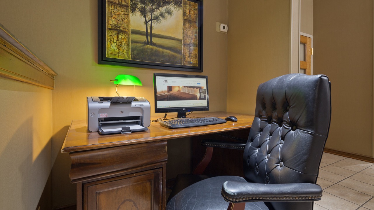 Photo of Livingroom in Westmont