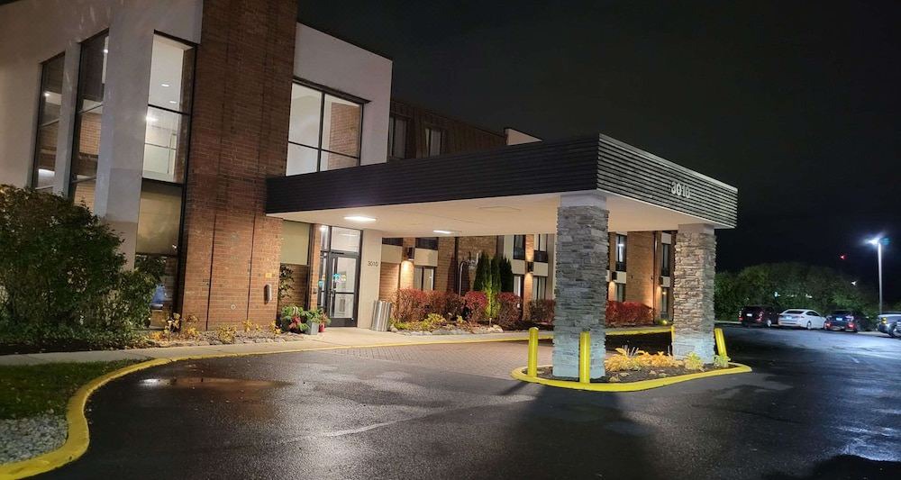 Photo of Buildings in Downers Grove