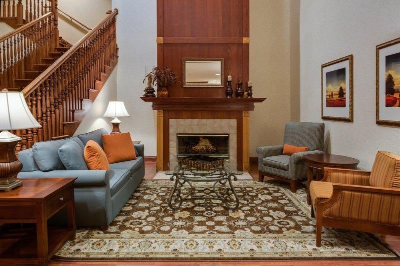 Photo of Livingroom in Village of Lakewood