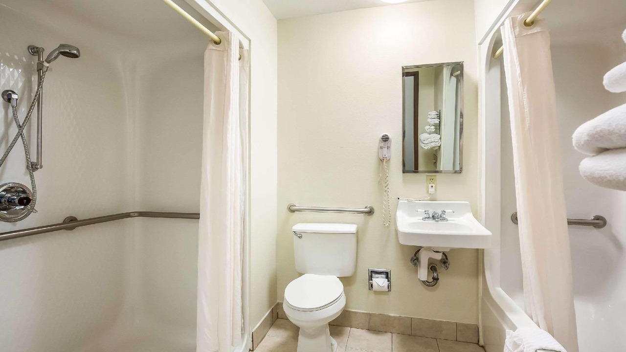 Photo of Bathroom in Fairview Heights