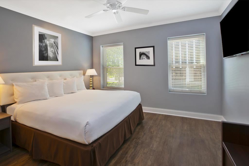 Photo of Bedroom in Near West Side