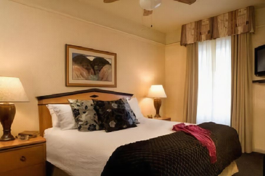 Photo of Bedroom in Lakeview