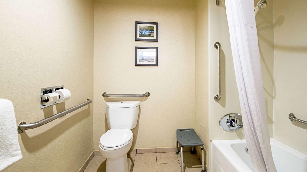 Photo of Bathroom in Matteson