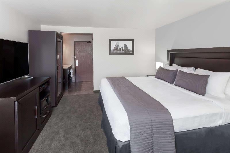 Photo of Bedroom in Glenview