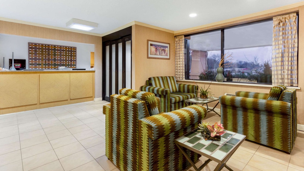 Photo of Livingroom in Willowbrook