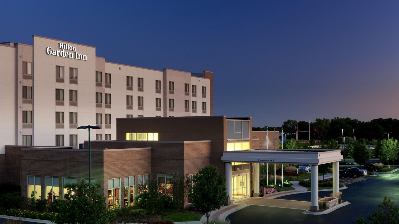 Photo of Buildings in Lake Forest