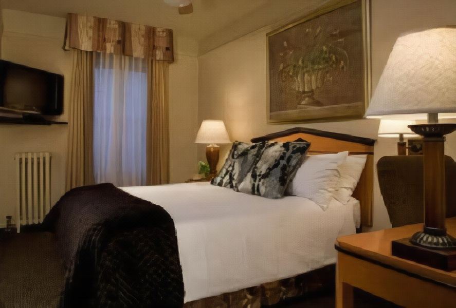 Photo of Bedroom in Lakeview