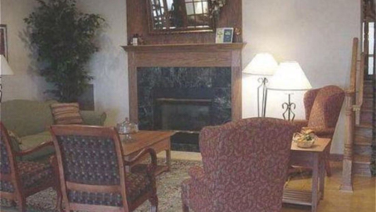 Photo of Livingroom in Bensenville