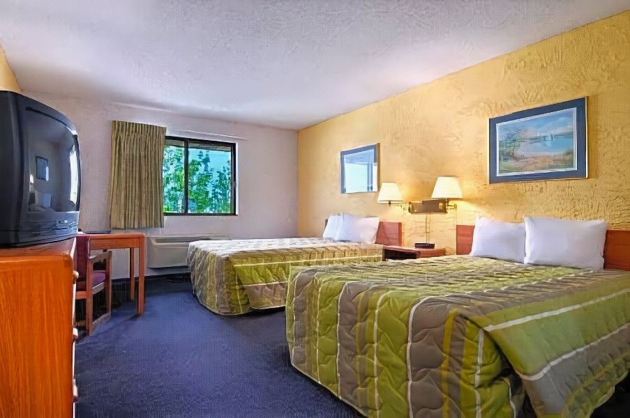 Photo of Bedroom in Elk Grove Village