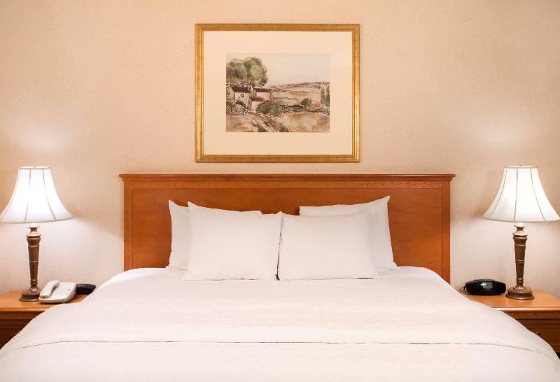 Photo of Bedroom in Addison