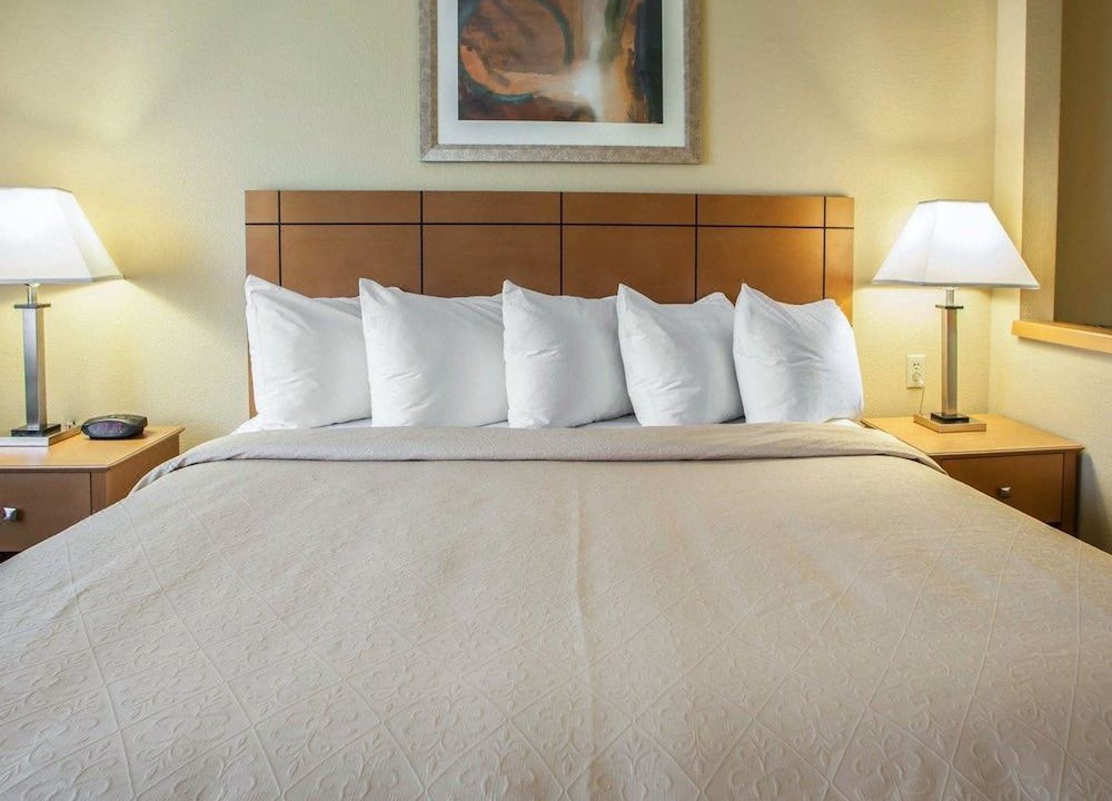 Photo of Bedroom in Forsyth