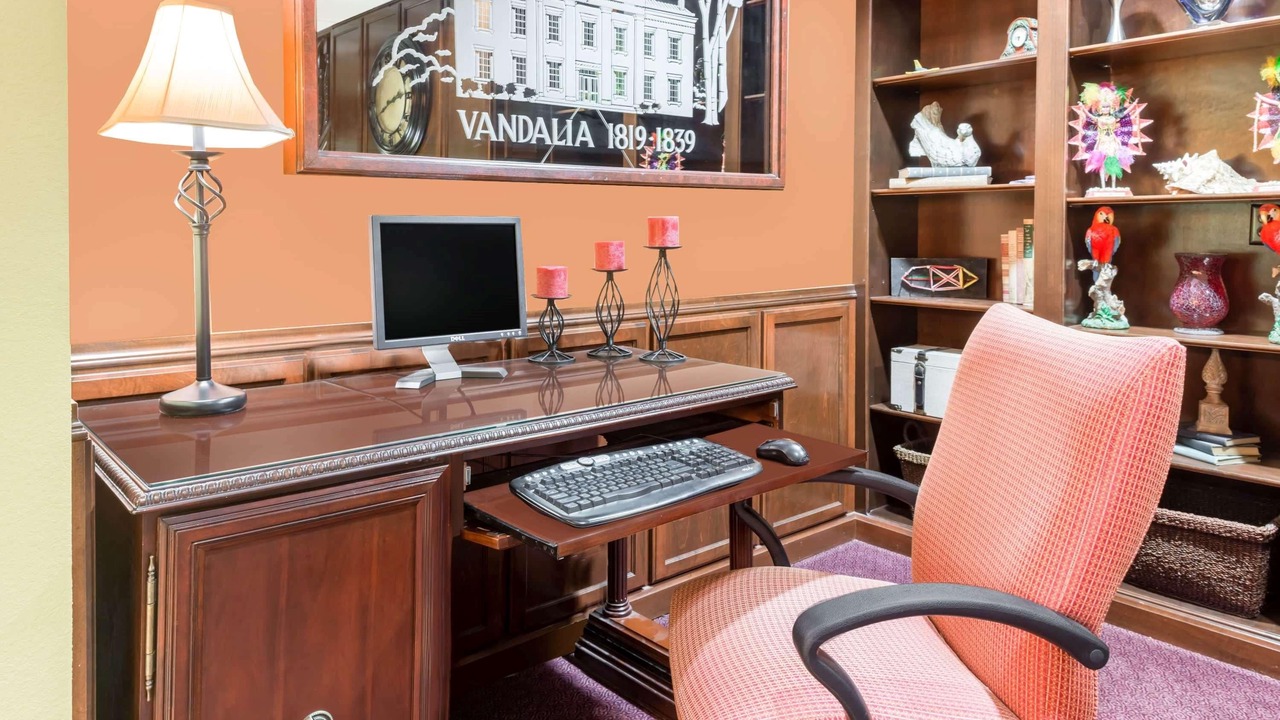 Photo of Livingroom in Vandalia