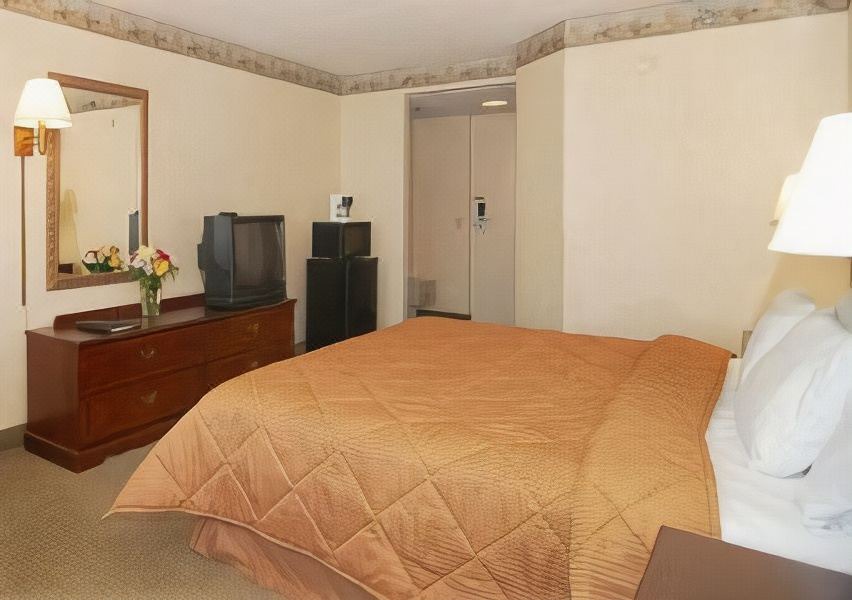 Photo of Bedroom in Orland Hills