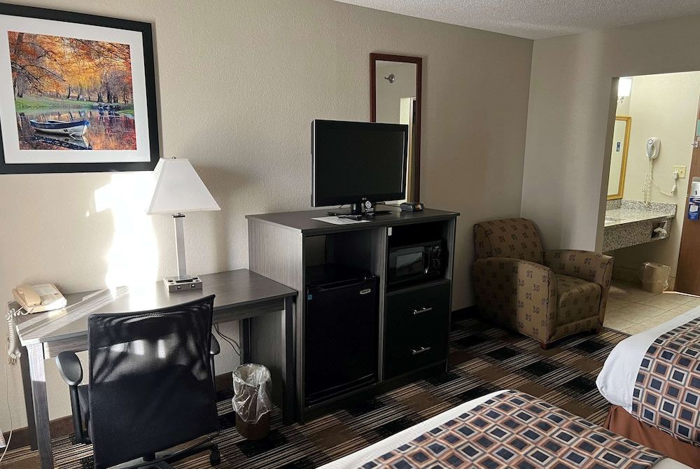 Photo of Livingroom in Champaign