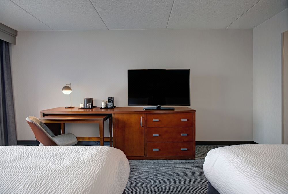 Photo of Bedroom in Elmhurst