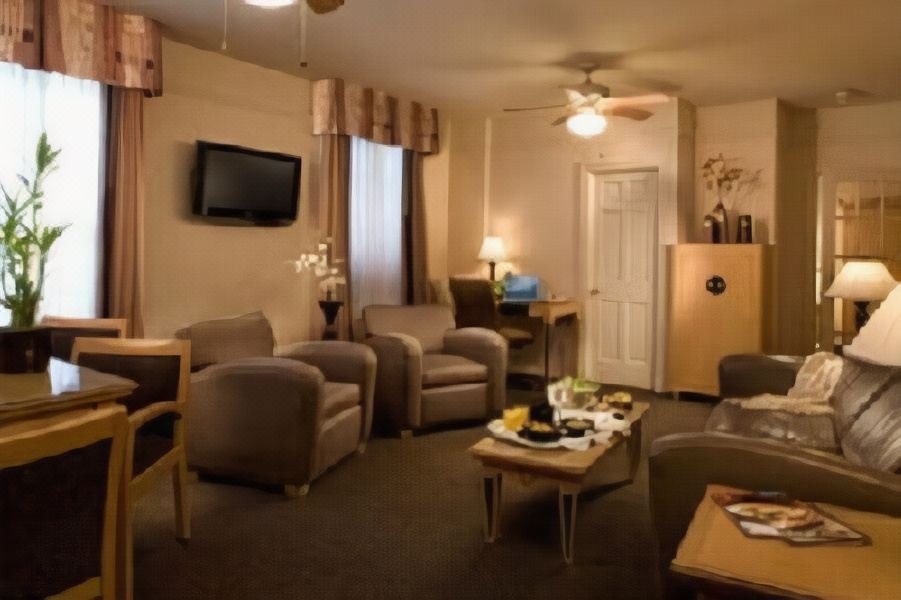 Photo of Livingroom in Lakeview