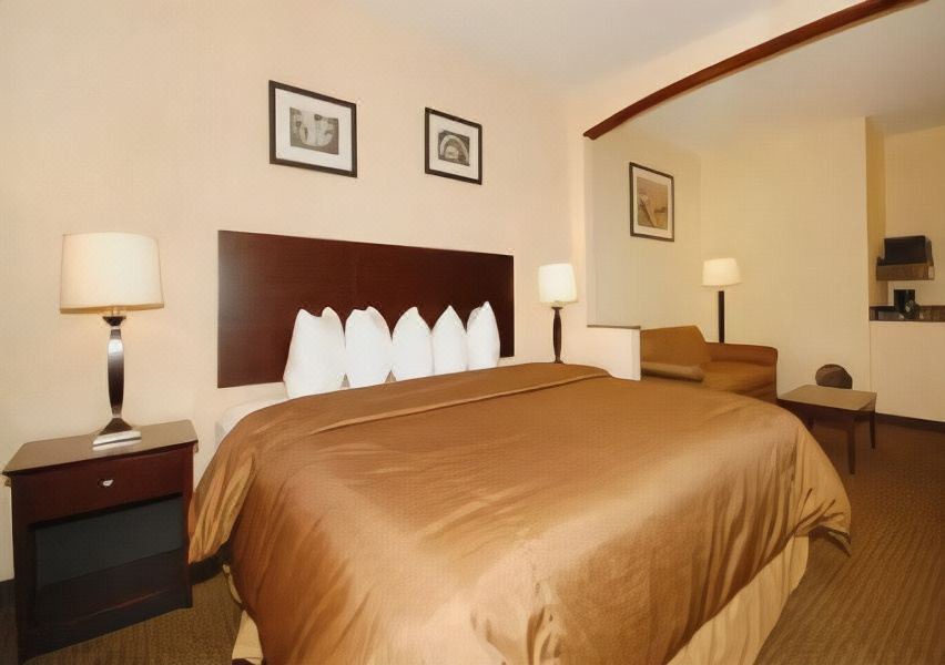 Photo of Bedroom in Elgin