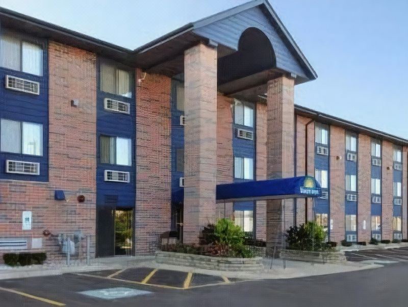 Photo of Buildings in Elk Grove Village