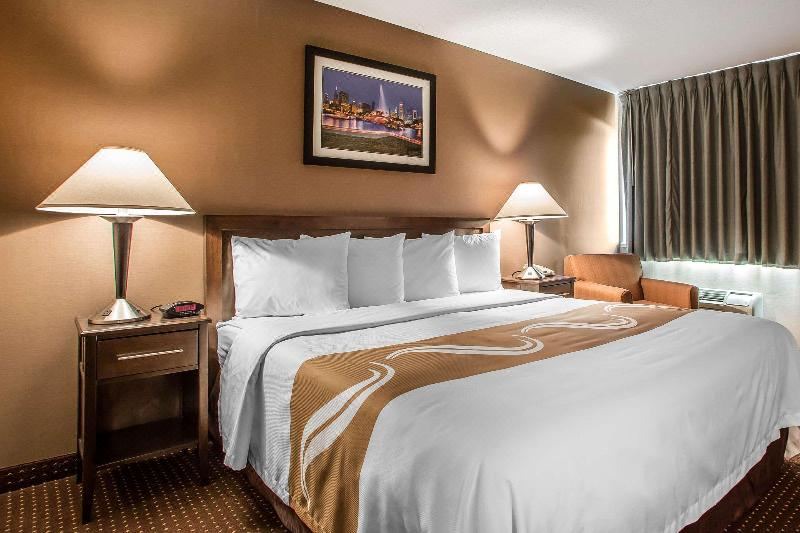 Photo of Bedroom in Elgin