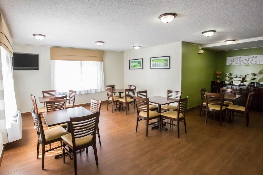 Photo of Livingroom in Rockford