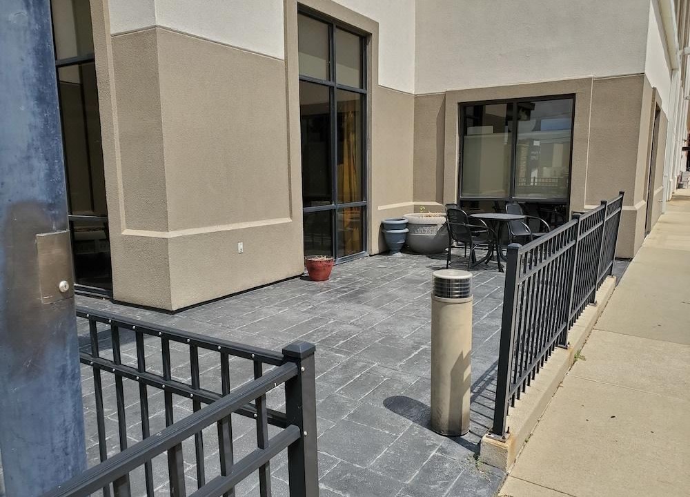 Photo of Buildings in Springfield