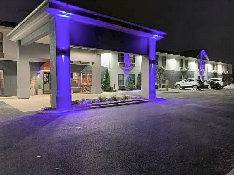 Photo of Buildings in Lake Bluff