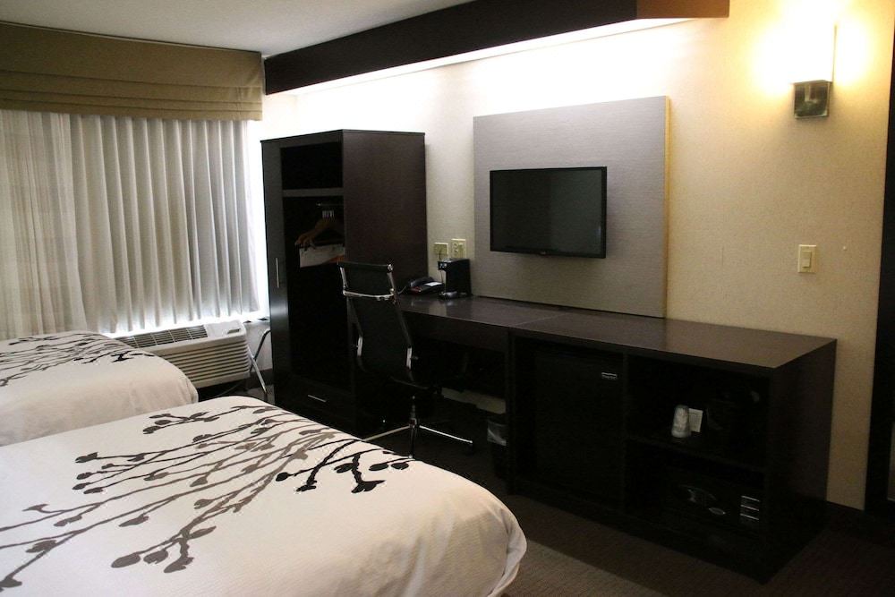 Photo of Bedroom in Lake Bluff