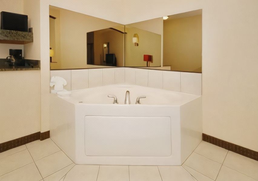 Photo of Bathroom in Elgin