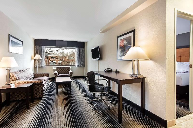 Photo of Livingroom in Indian Village
